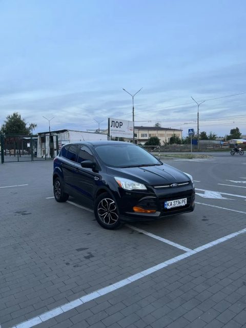 Продам  Ford Escape