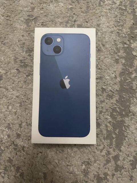 Продам iphone 13 128gb