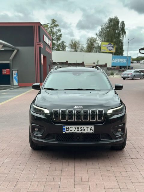 Продам Jeep Cherokee