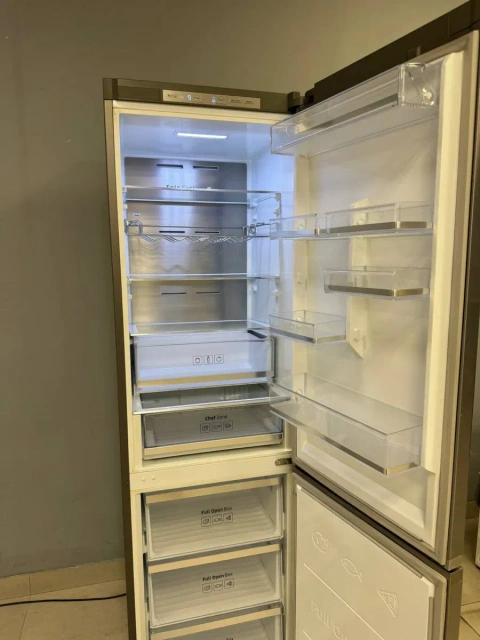 Продам Холодильник Б/У Samsung RB38C676EB1. 2023 рік Доставлю