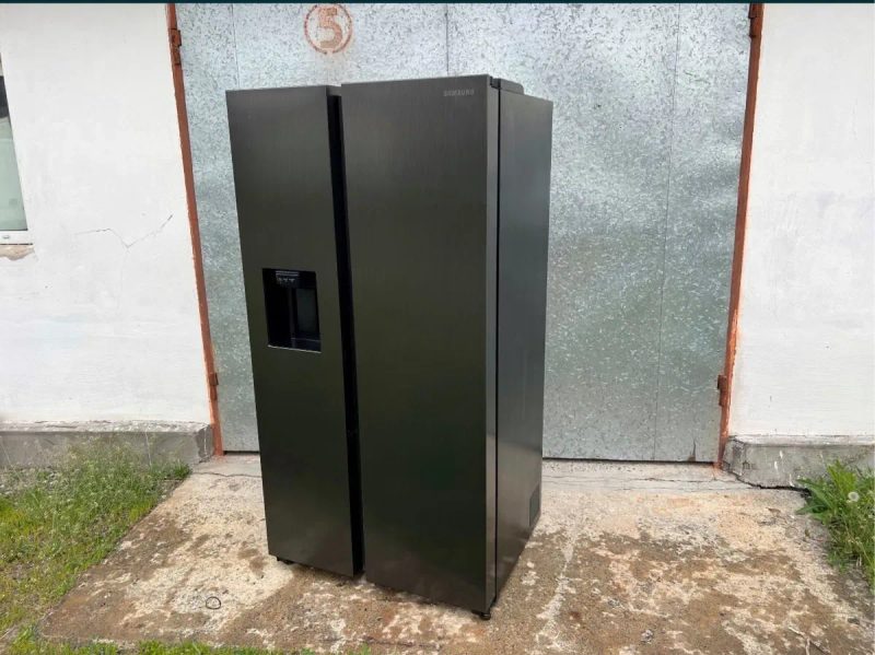 Продам Холодильник Side-by-Side Samsung RS6GN8321B1.Доставлю.2023 рік — фото 3