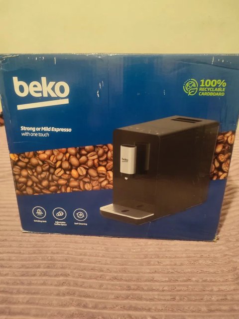 Продам кофемашину Beko CEG3190B