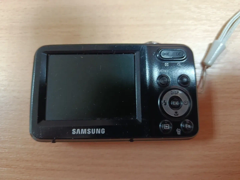 Продам компактний фотоапарат Samsung ES80 — фото 4