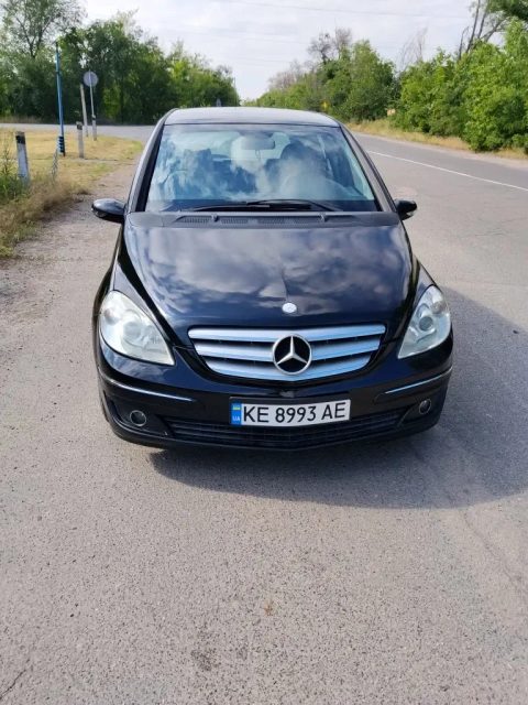 Продам Мерс В 170 в хорошо у стан і