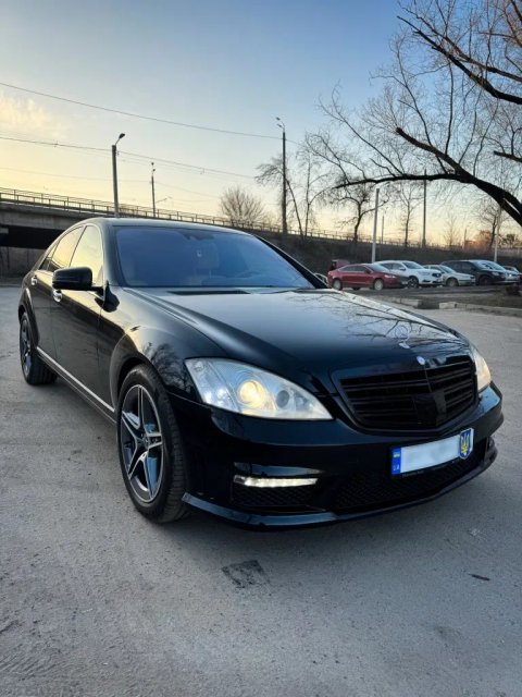 Продам Mersedes w221 полный привод 4×4 дизель 3.0