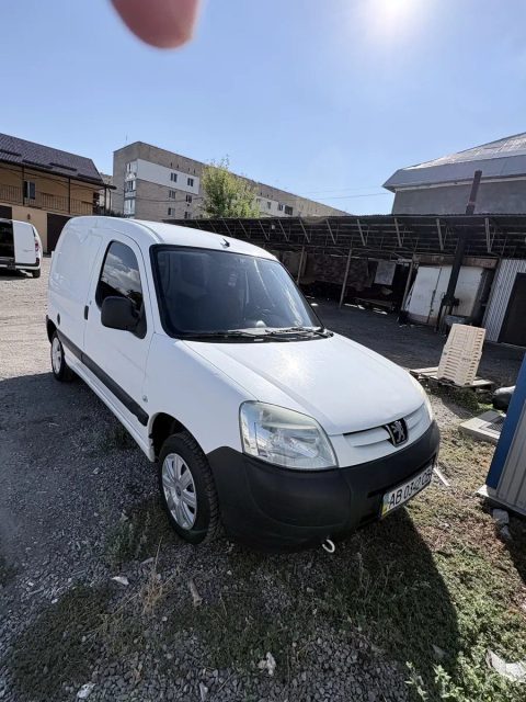 Продам пежо партнер