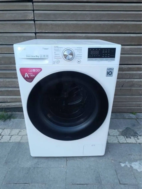 Продам пральну машинку LG F4WV609S1. Інверторний двигун.2023 рік.