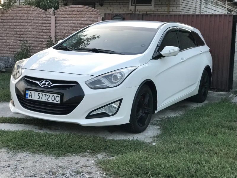 Продам шикарний хундай і40 1.7 тді в гарному стані — фото 3