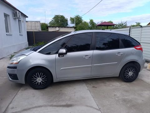Продам Сітроен Пікассо 1.6