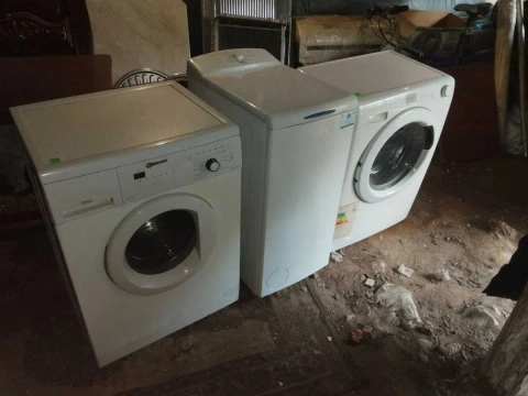 Продам стиральную машину. Индезит w105tx ex