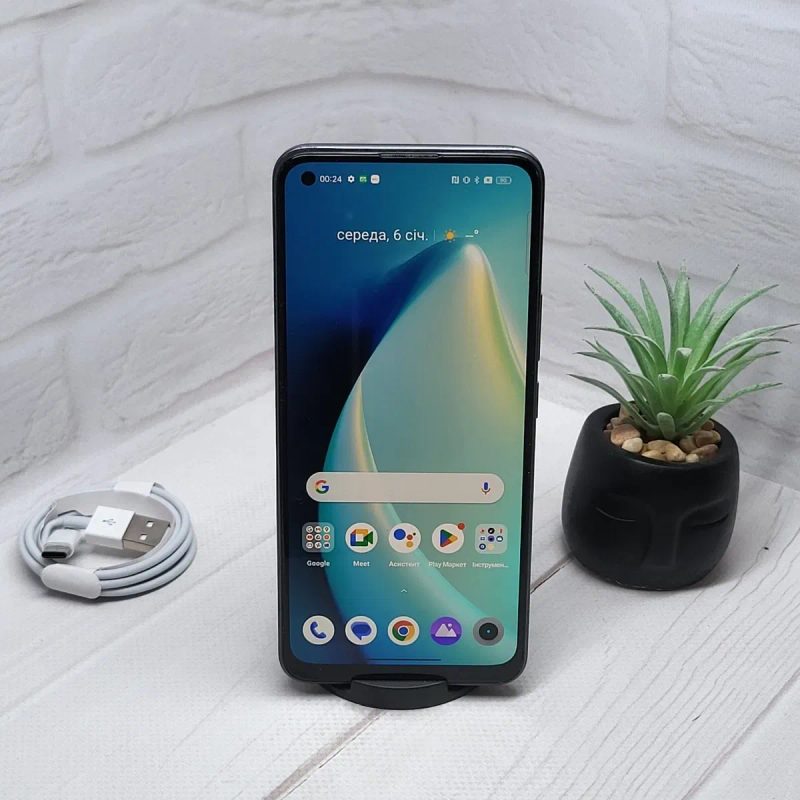 Продам телефон Realme 8 4/64Gb NFC в гарному стані — фото 2