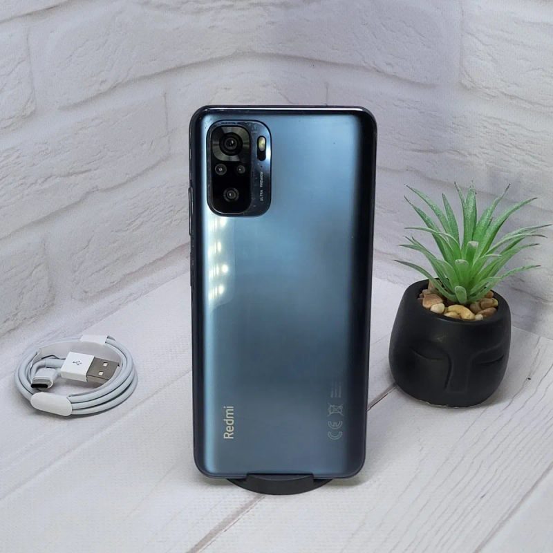 Продам телефон Realme 8 4/64Gb NFC в гарному стані — фото 4