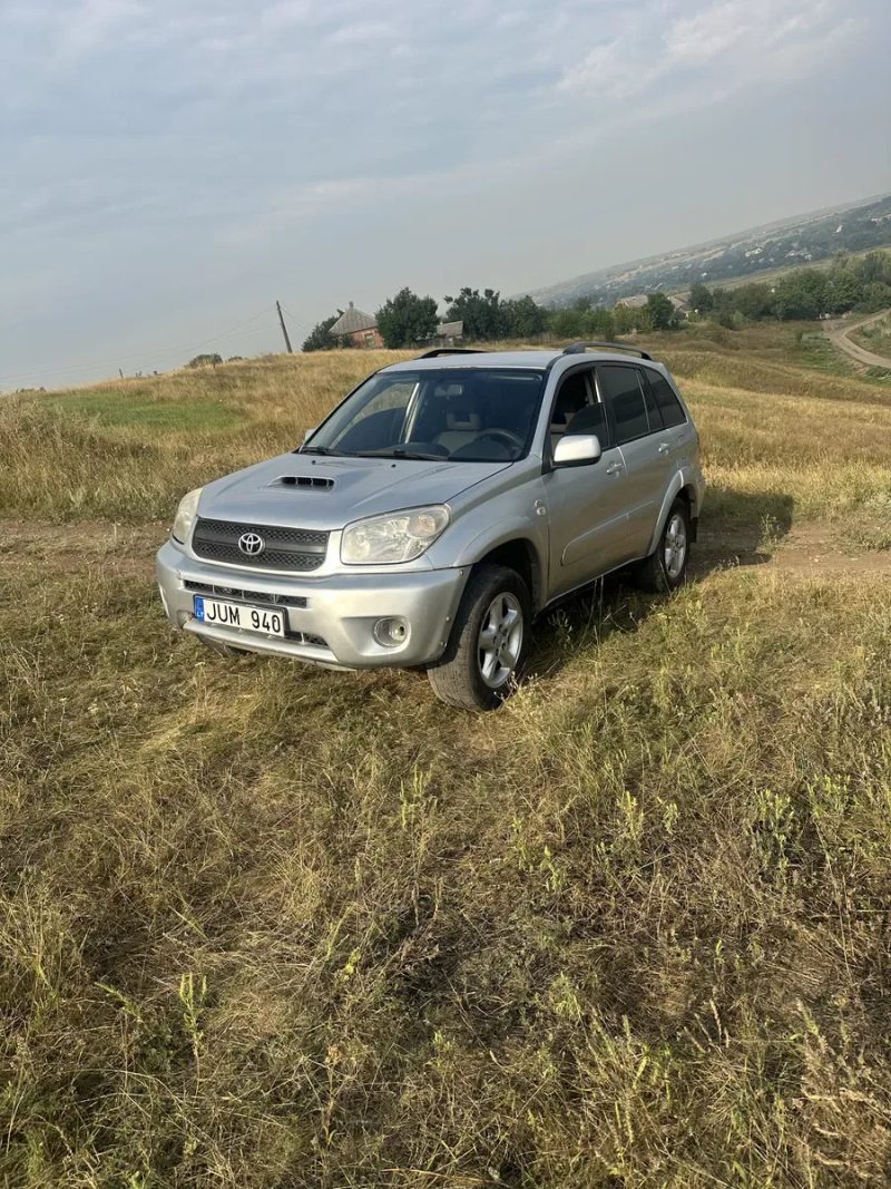 Продам Toyota Rav 4 2,0 дизель — фото 2