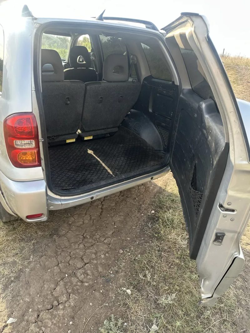 Продам Toyota Rav 4 2,0 дизель — фото 8