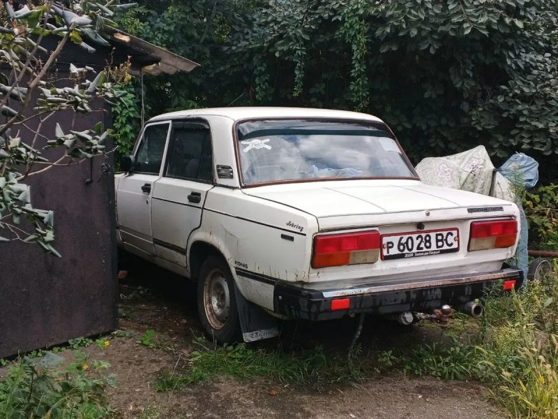 Продам ВАЗ-2107 (Газ/Бензин, переварена, гарна музика + гора запчастин) — фото 2