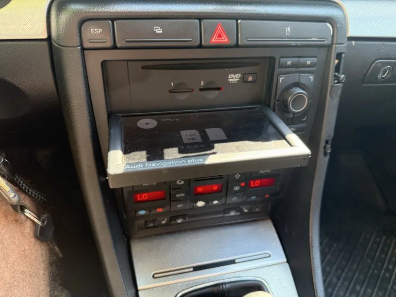 Продам власне Audi A4B7 8E — фото 2