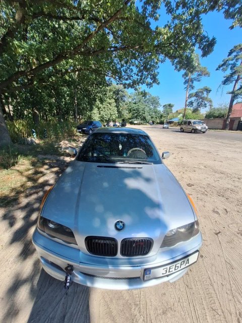 Продам запальничку BMW е46 на чудовому двигуні м47d20 на 150сил. З комплектом зимової гуми на дисках. Без торга!