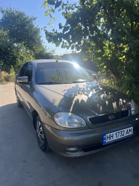 Продам ЗАЗ ЛАНОС 1.5