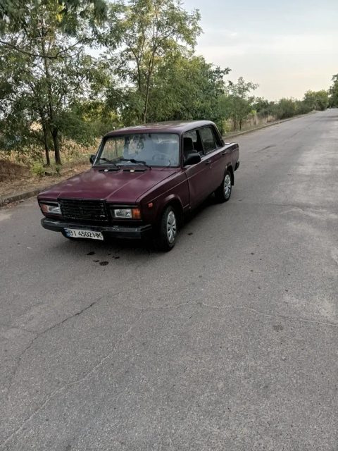 продаю ваз 2107 2004 года