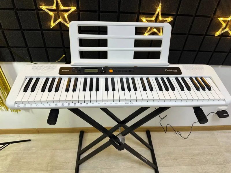 ПРОФЕСІЙНИЙ білий синтезатор CASIO, цифрове електронне піаніно — фото 2