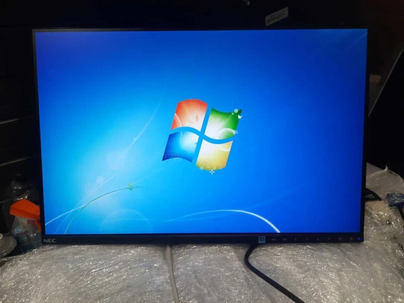 Професійний монітор NEC EA245WMi-2-BK IPS 1920 x 1200  16:10  75гц безрамковий 2020-22рік — фото 4