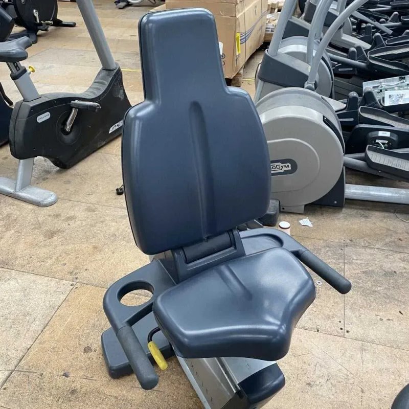 Професійний велотренажер Technogym Recline 500 Led горизонтальний — фото 2