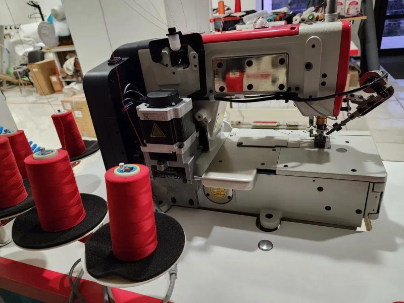 Промислова розпошивальна машина SPARTAK ST-F80ND (3-голкова 5-ниткова з авто-функціями на кроковому моторі) — фото 5