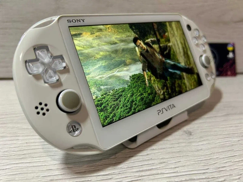 PS vita slim White 2000 32GB + 15 Ігор встановлено  Ідеальний стан — фото 3