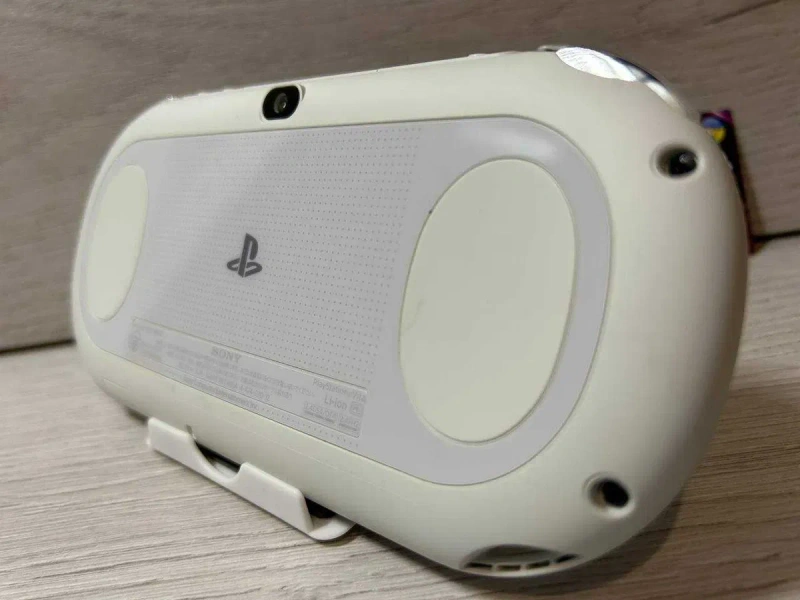 PS vita slim White 2000 32GB + 15 Ігор встановлено  Ідеальний стан — фото 6