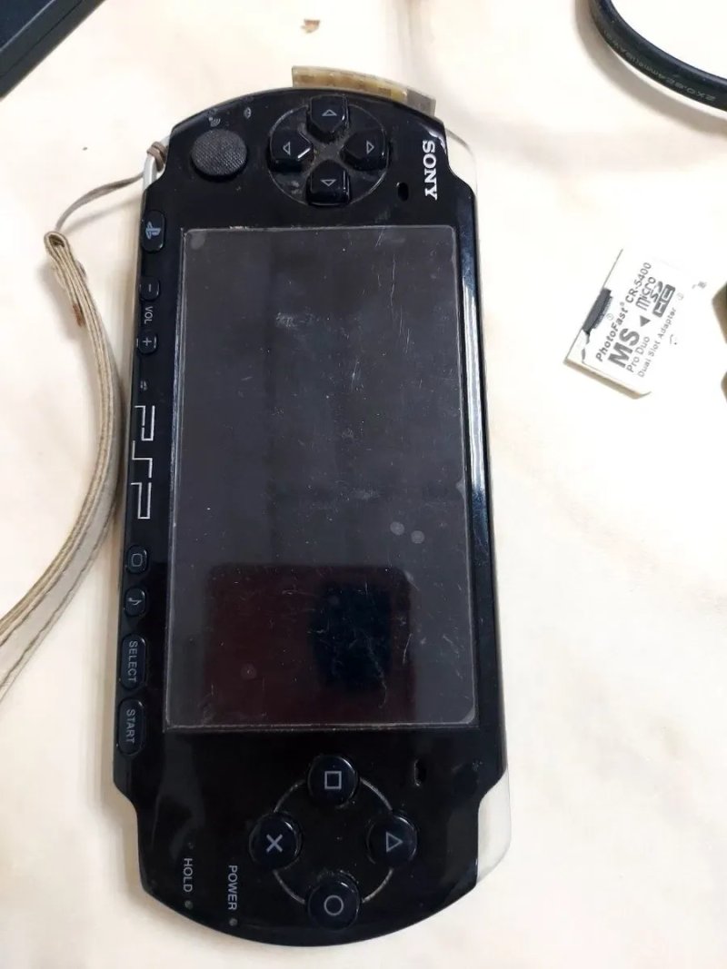 PSP 3000 32Gb 28 ігор в гарному стані,Sony Playstatation, зарядка, чохол, ігрова ретро приставка, консоль батарея акумулятор — фото 3