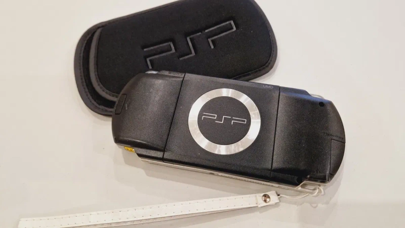 PSP Sony 32гиг 70игр+ чехол! — фото 3