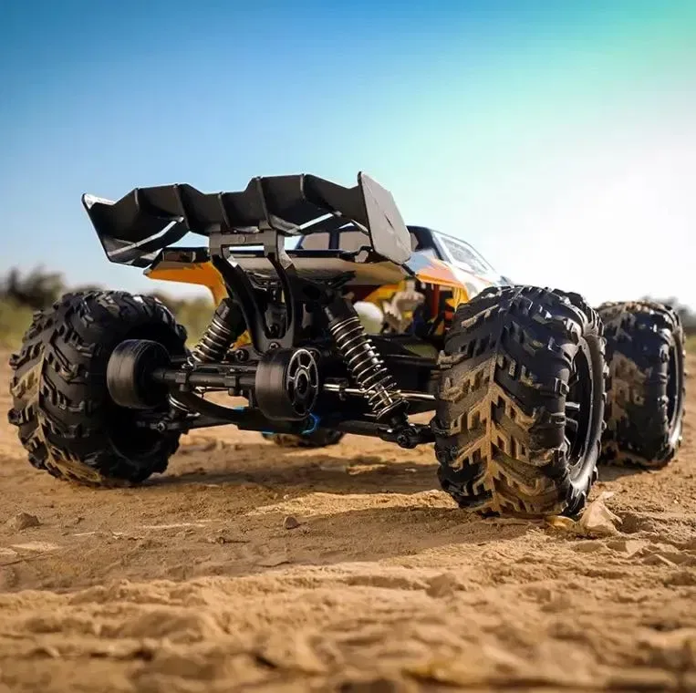 Радіокерована машинка CONQUER RC WL TOYS монст трак 4Х4 70км/год — фото 4