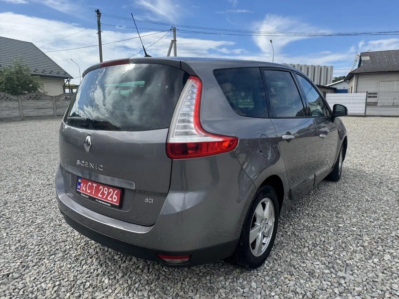 Renault Grand Scenic — фото 4