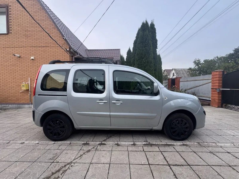 Renault Kangoo 2011 рік — фото 5