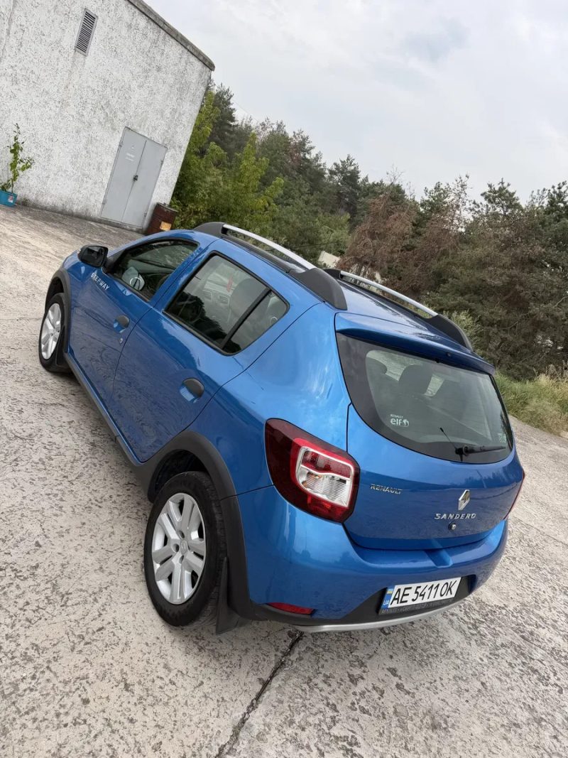 Renault Sandero Stepway 1.5 дизель — фото 6