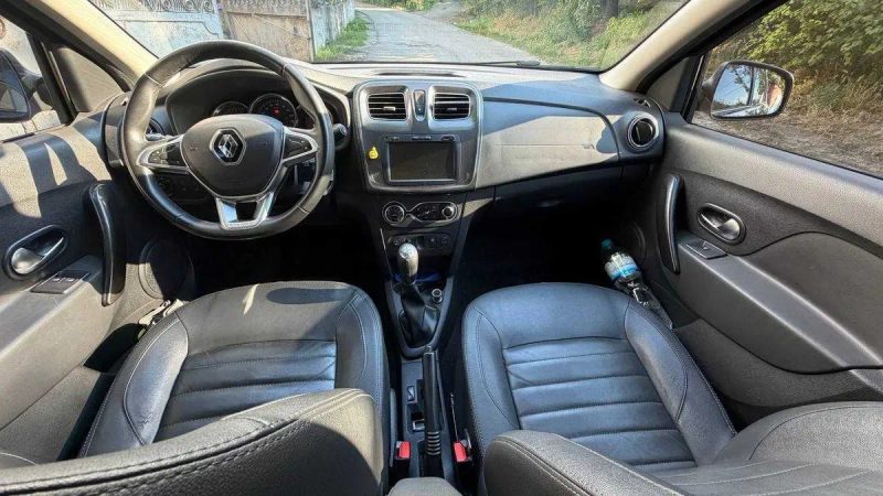 Renault Sandero StepWay 2019 — фото 8