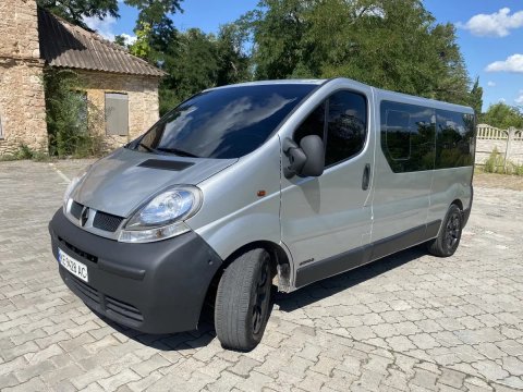 Renault Trafic 2 1.9 Long 8+1
