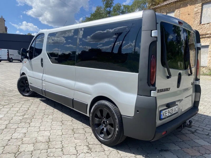 Renault Trafic 2 1.9 Long 8+1 — фото 3