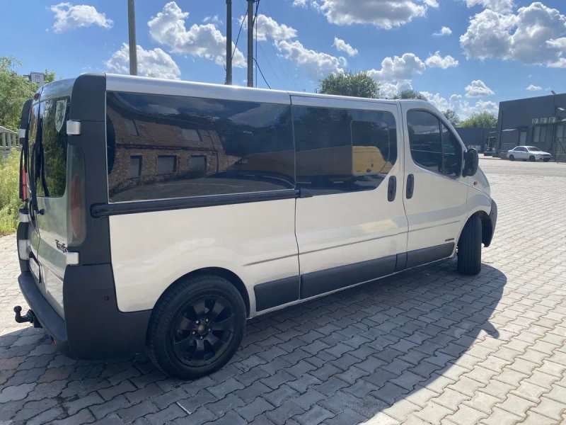 Renault Trafic 2 1.9 Long 8+1 — фото 4