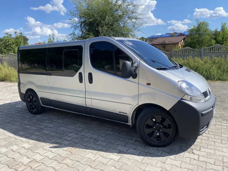 Renault Trafic 2 1.9 Long 8+1 — фото 5