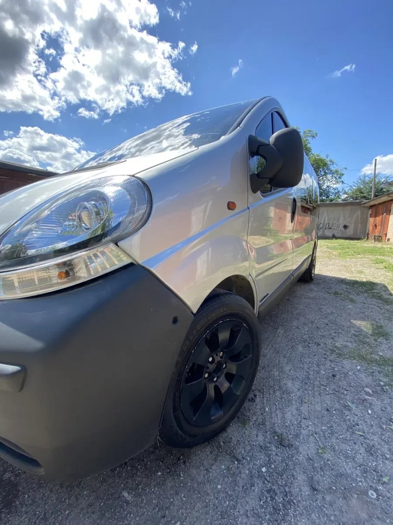Renault Trafic 2 1.9 Long 8+1 — фото 8