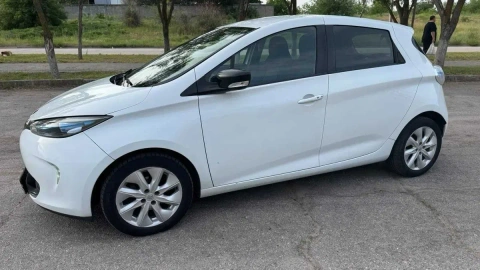 Renault Zoe R90 41 kWh - новая батарея 2025 года! Запас хода 340 км
