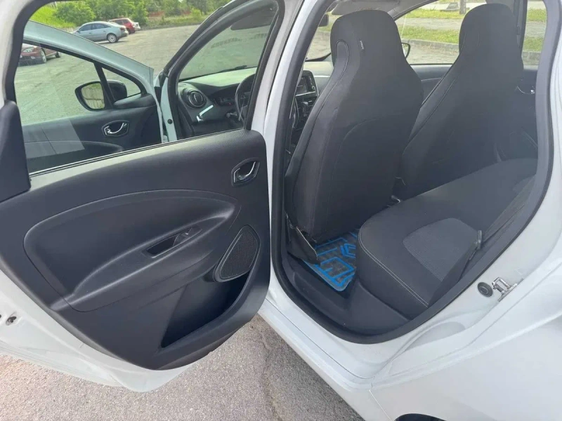 Renault Zoe R90 41 kWh - новая батарея 2025 года! Запас хода 340 км — фото 8