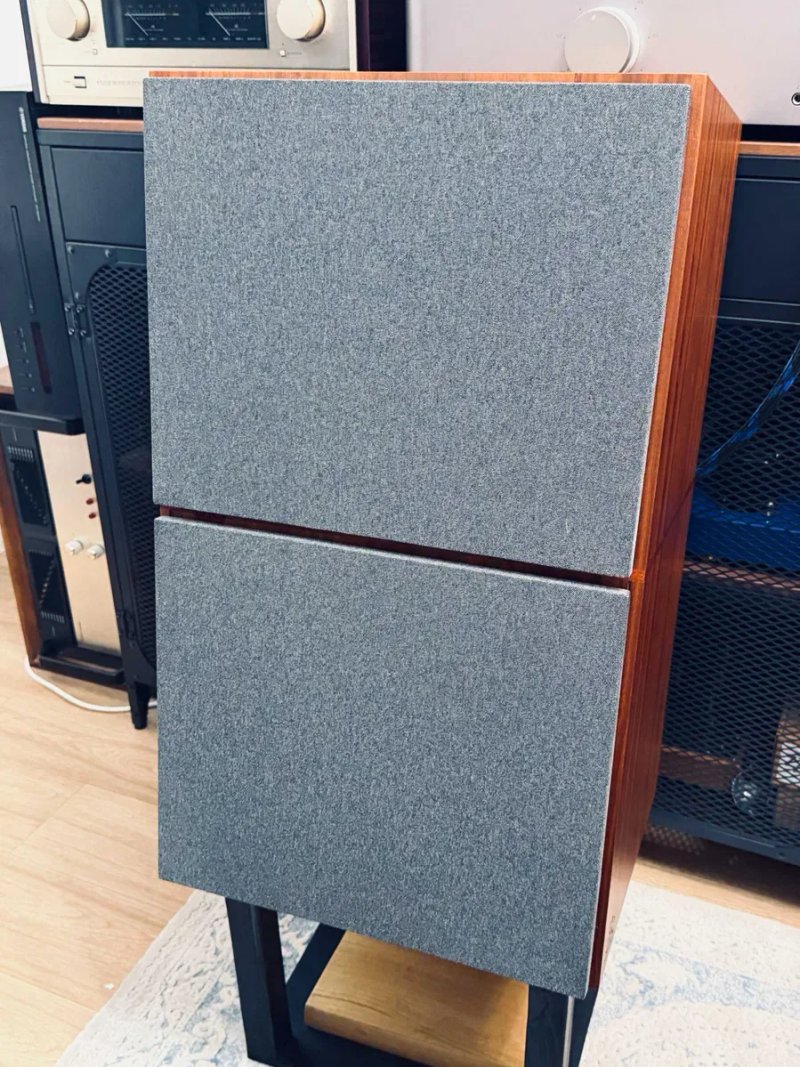 Revival Audio Atalante 5 — флагман молодой французской марки, инженерная родословная мировых брендов | состояние нового, подставки, коробки — фото 3