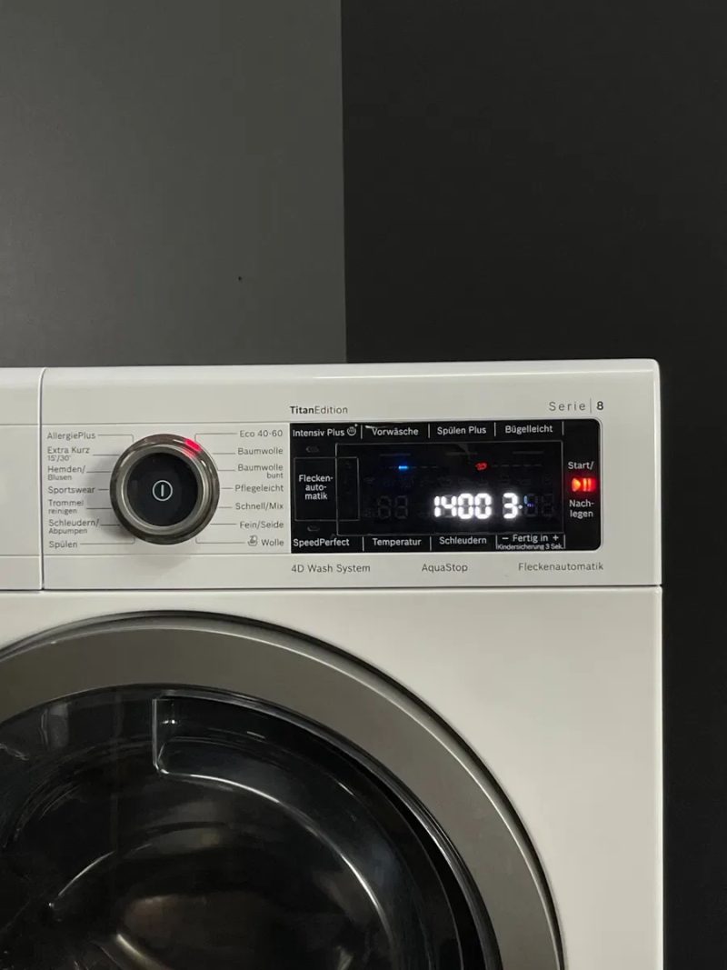 22 рік Пральна машина Bosch 8 Series 9 kg. 4D Wash System  A+++. — фото 3