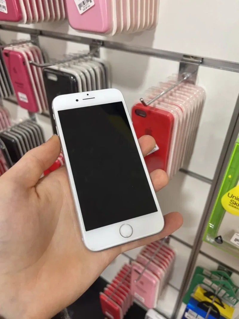 РОЗПРОДАЖ Apple IPhone 7/8 32/64/128 GB (купити/телефон/айфон) — фото 2