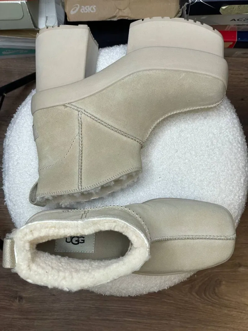 РОЗПРОДАЖ! Черевики UGG New Heights Platform. Оригінал!!! Розмір 38. — фото 3