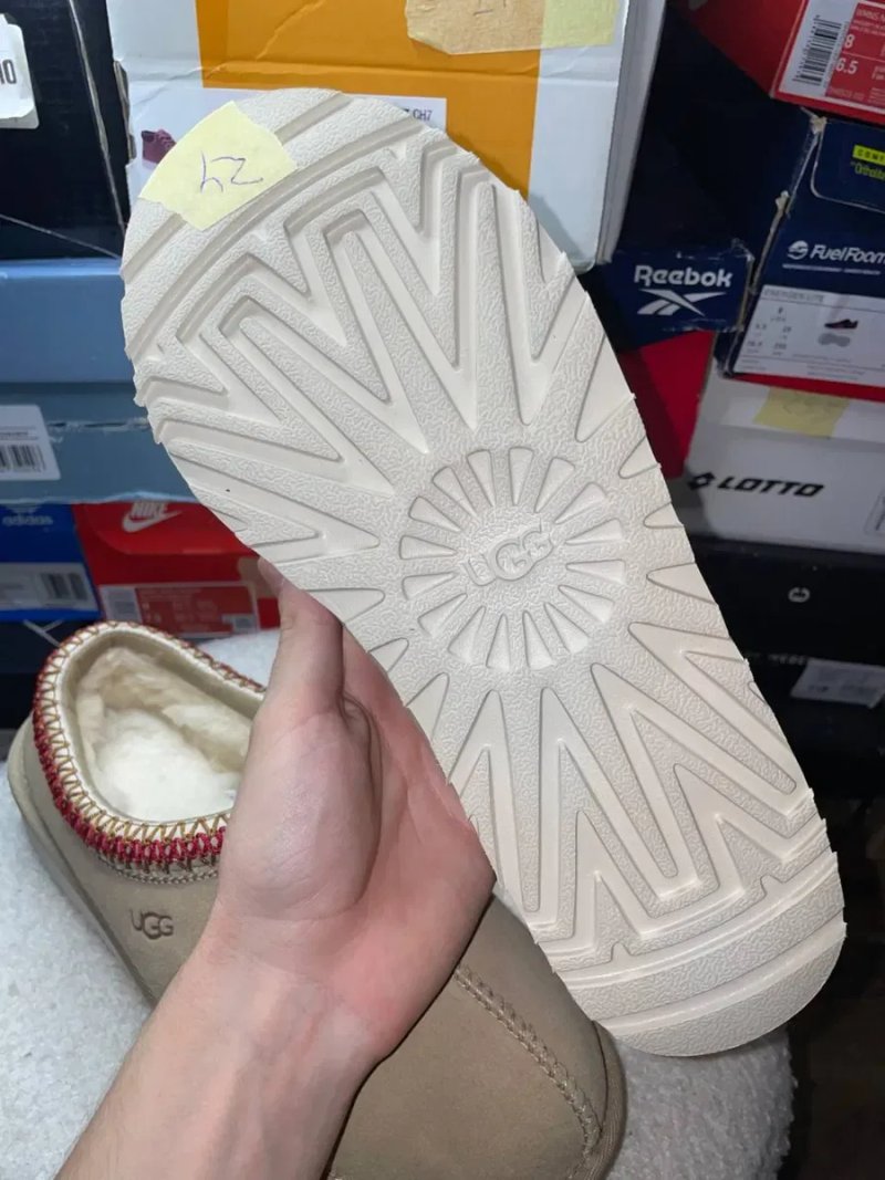 РОЗПРОДАЖ!!! Замшеві капці UGG Tasman. Оригінал!!! Розмір 38. — фото 7