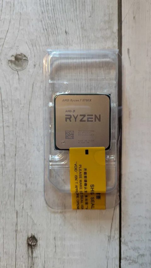 Ryzen 7 5700X новый