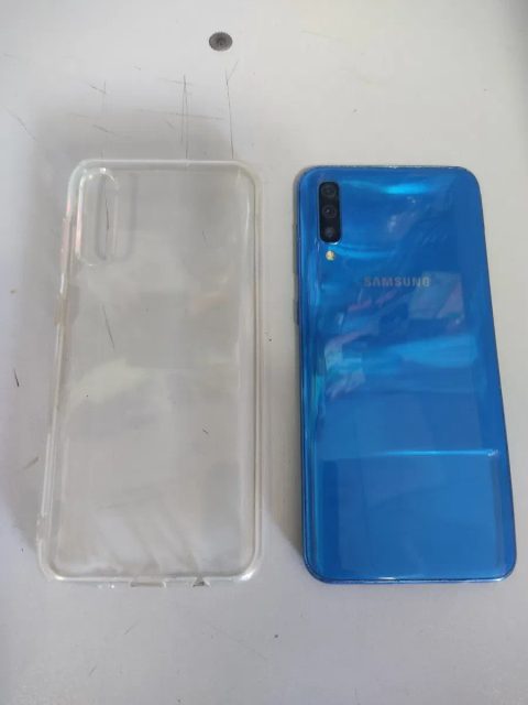 Samsung A50 4/64gb
